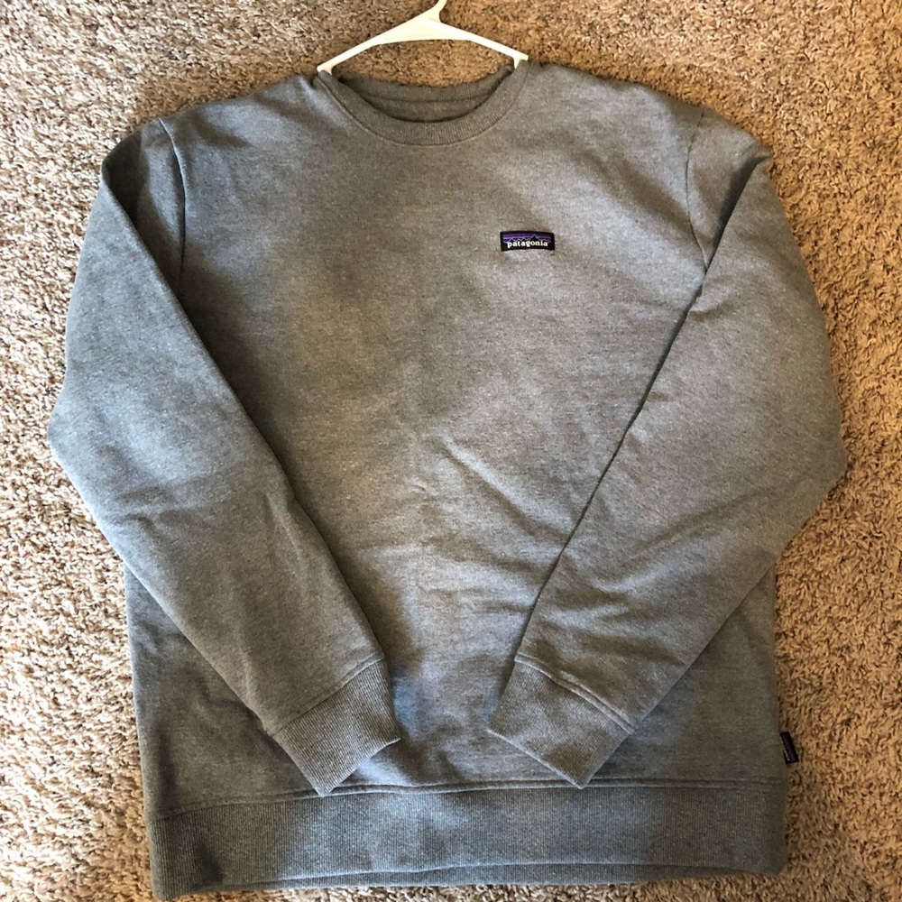 Patagonia crew neck sweatshirt